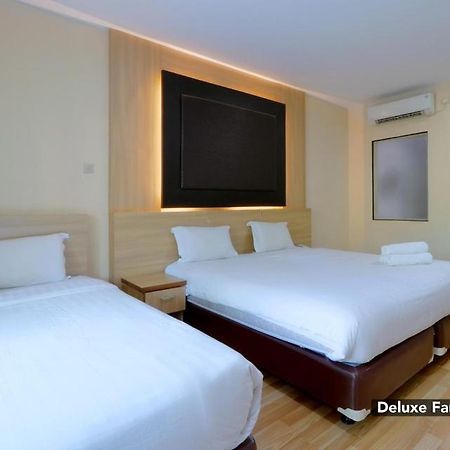 มูเทียร่า สวีท Hotel จาการ์ตา ภายนอก รูปภาพ