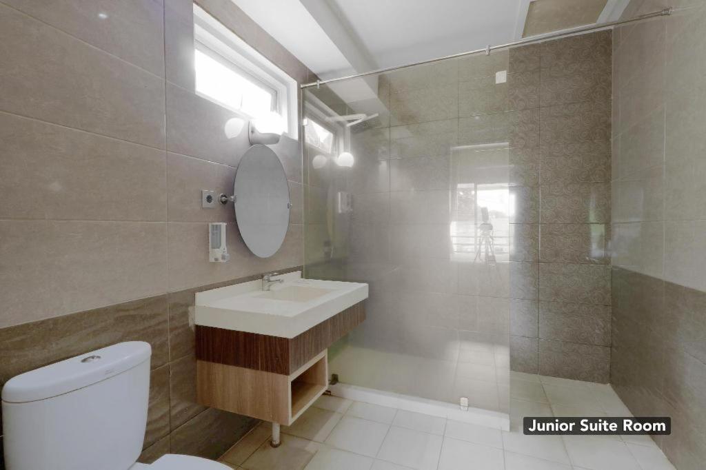 มูเทียร่า สวีท Hotel จาการ์ตา ภายนอก รูปภาพ