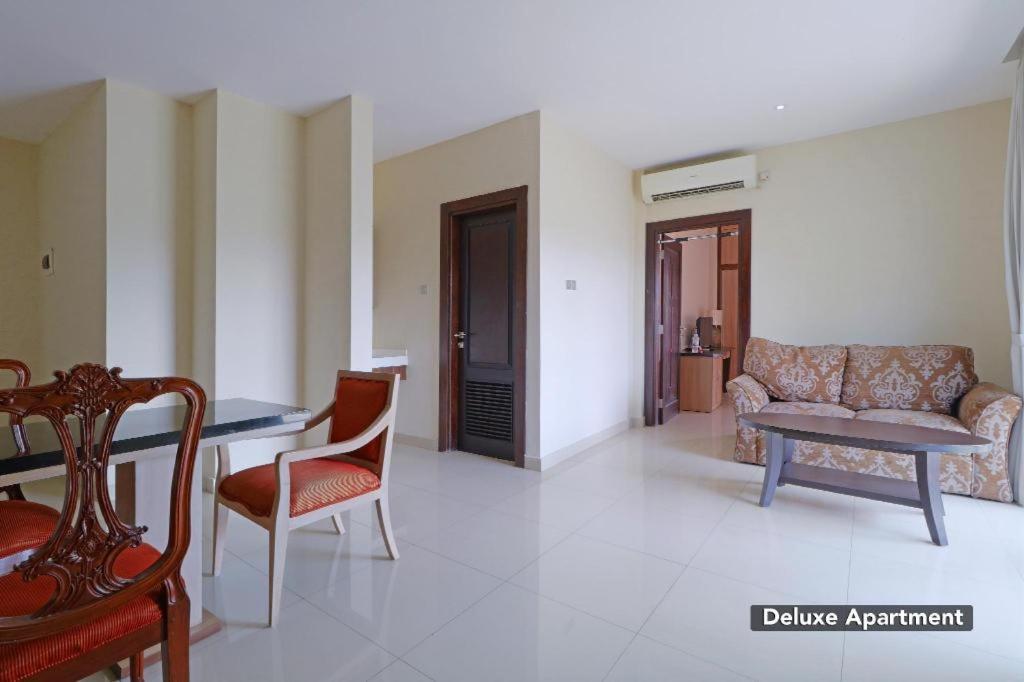 มูเทียร่า สวีท Hotel จาการ์ตา ภายนอก รูปภาพ